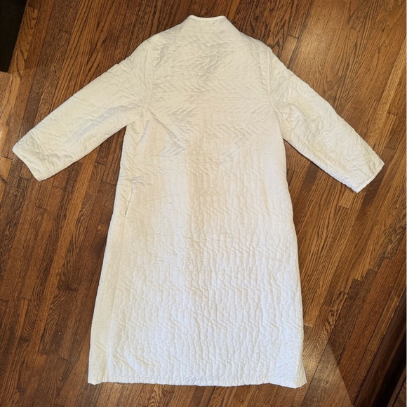 Valentino White Quilted Puffer Luxury Robe with Front Ties Size Large - Picture 9 of 10